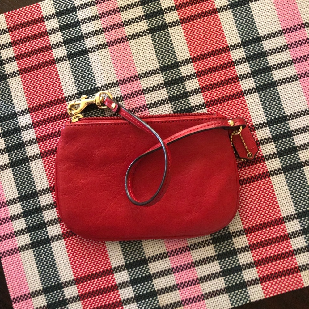 SOLD🌲🎁COACH.Gorgeous wine red coach wristlet. - Picture 5 of 5
